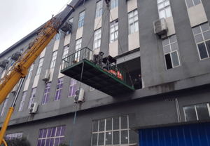 吊車+吊裝平臺吊設備上樓