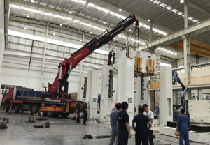1500噸生產(chǎn)線吊裝安裝現(xiàn)場